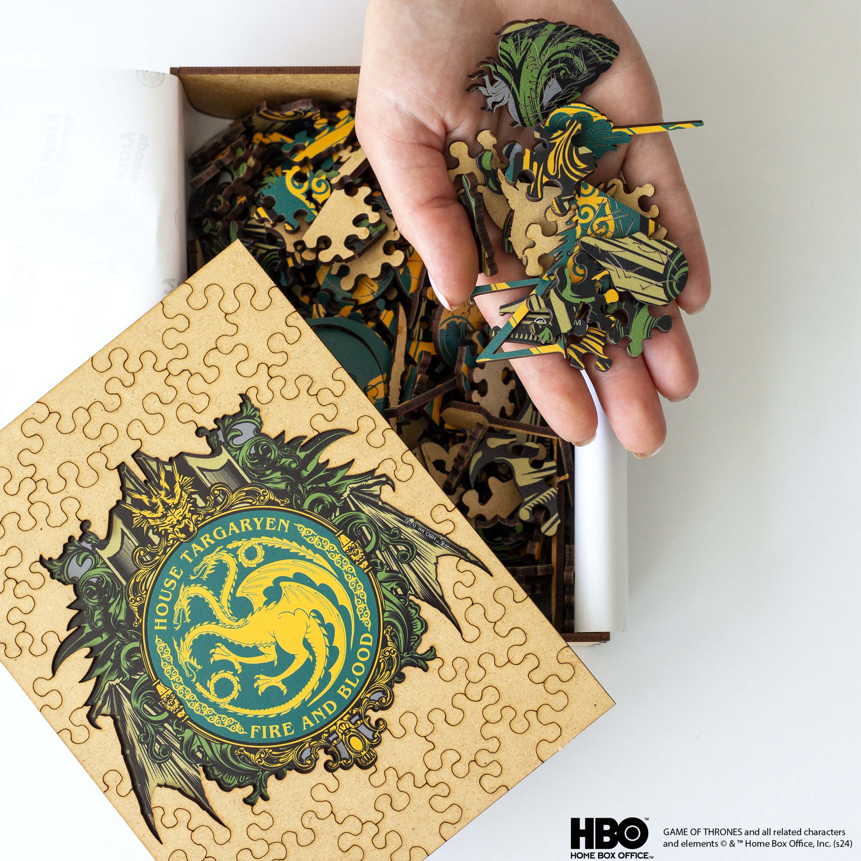 Wooden jigsaw puzzle Game of Thrones™ House Targaryen