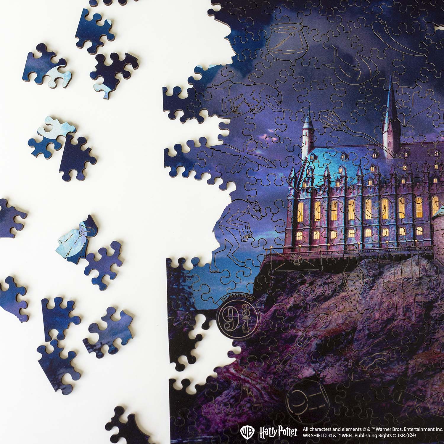 Wooden jigsaw puzzle Harry Potter Hogwarts Castle Night™