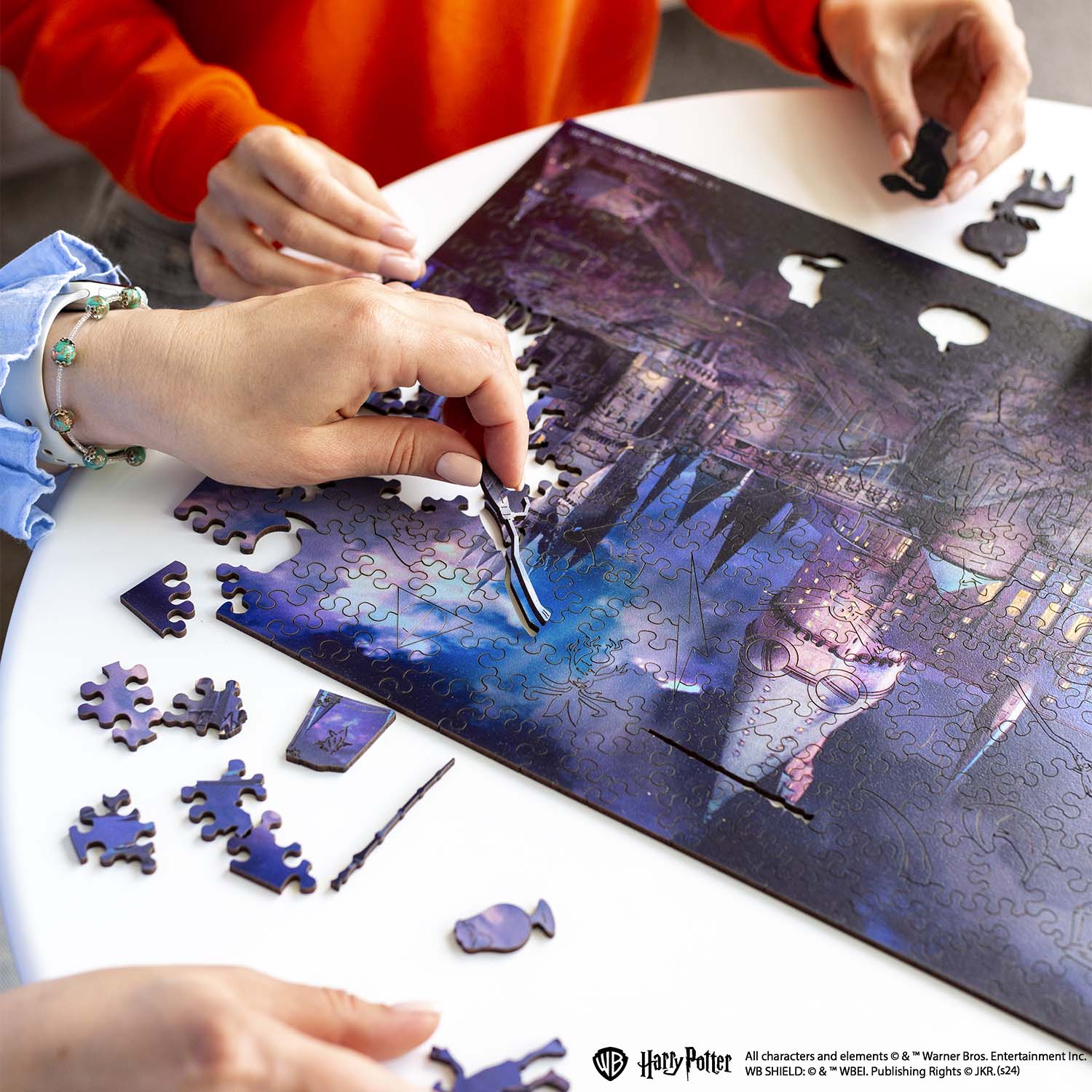 Wooden jigsaw puzzle Harry Potter Hogwarts Castle Night™