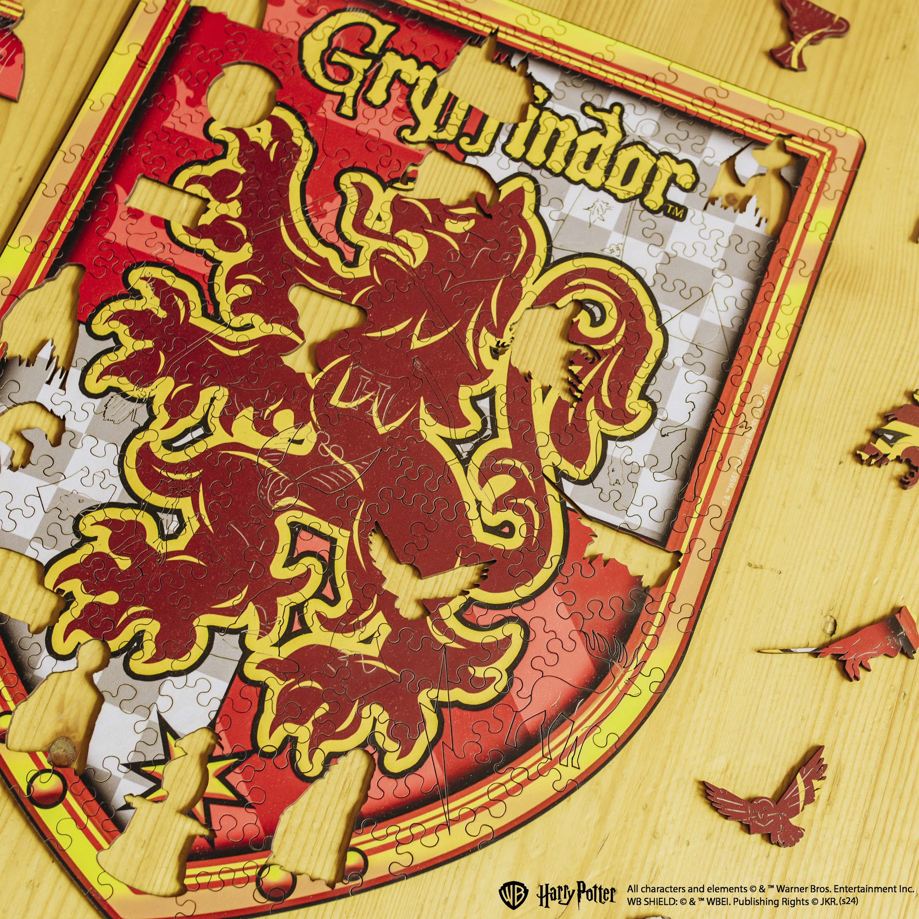 Wooden jigsaw puzzle Harry Potter Gryffindor™