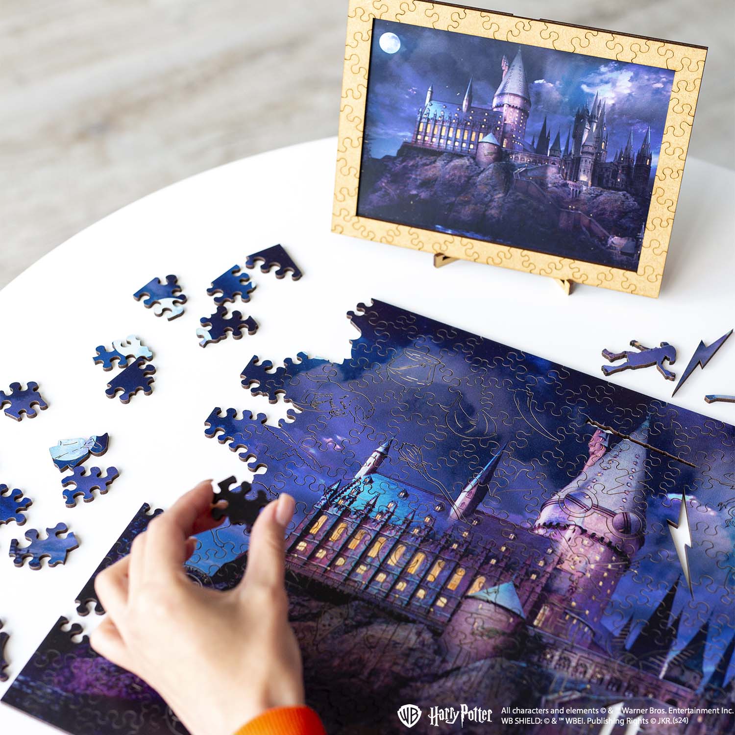 Wooden jigsaw puzzle Harry Potter Hogwarts Castle Night™