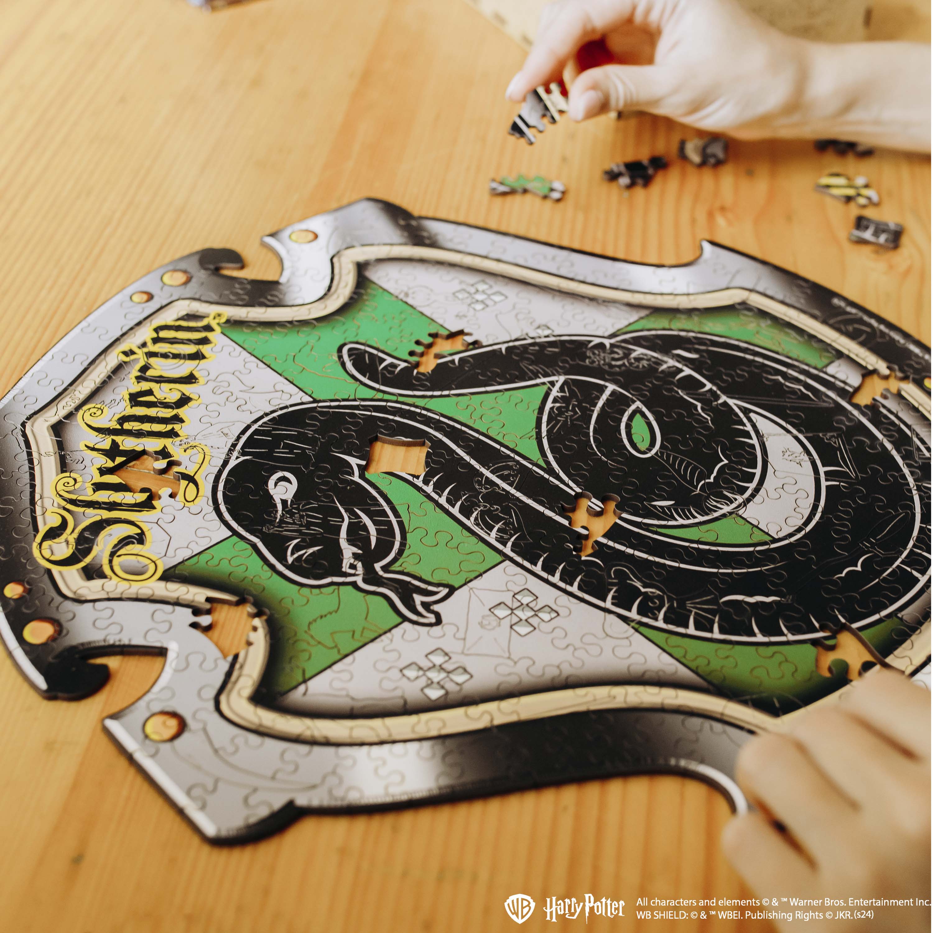 Wooden jigsaw puzzle Harry Potter Slytherin™