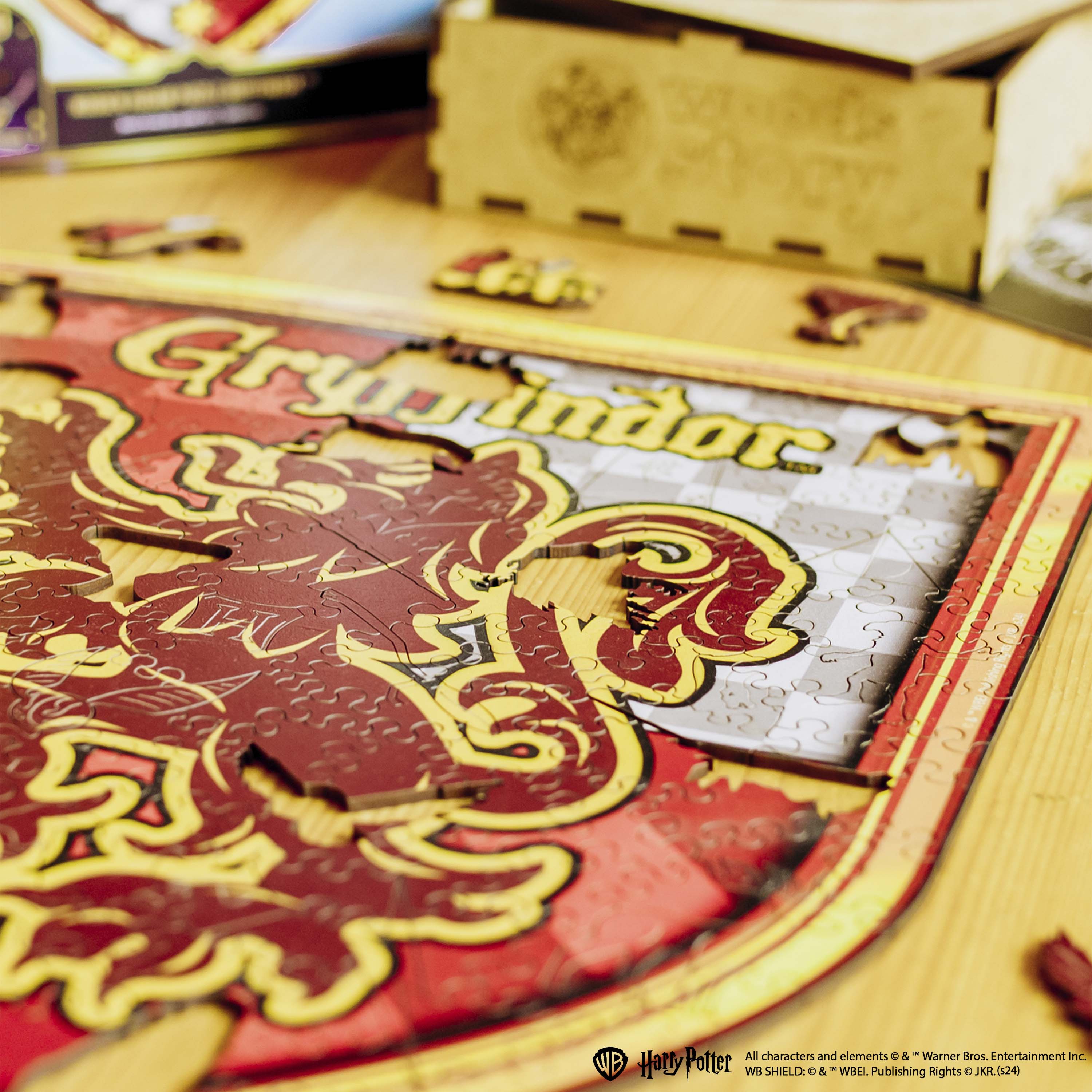 Wooden jigsaw puzzle Harry Potter Gryffindor™