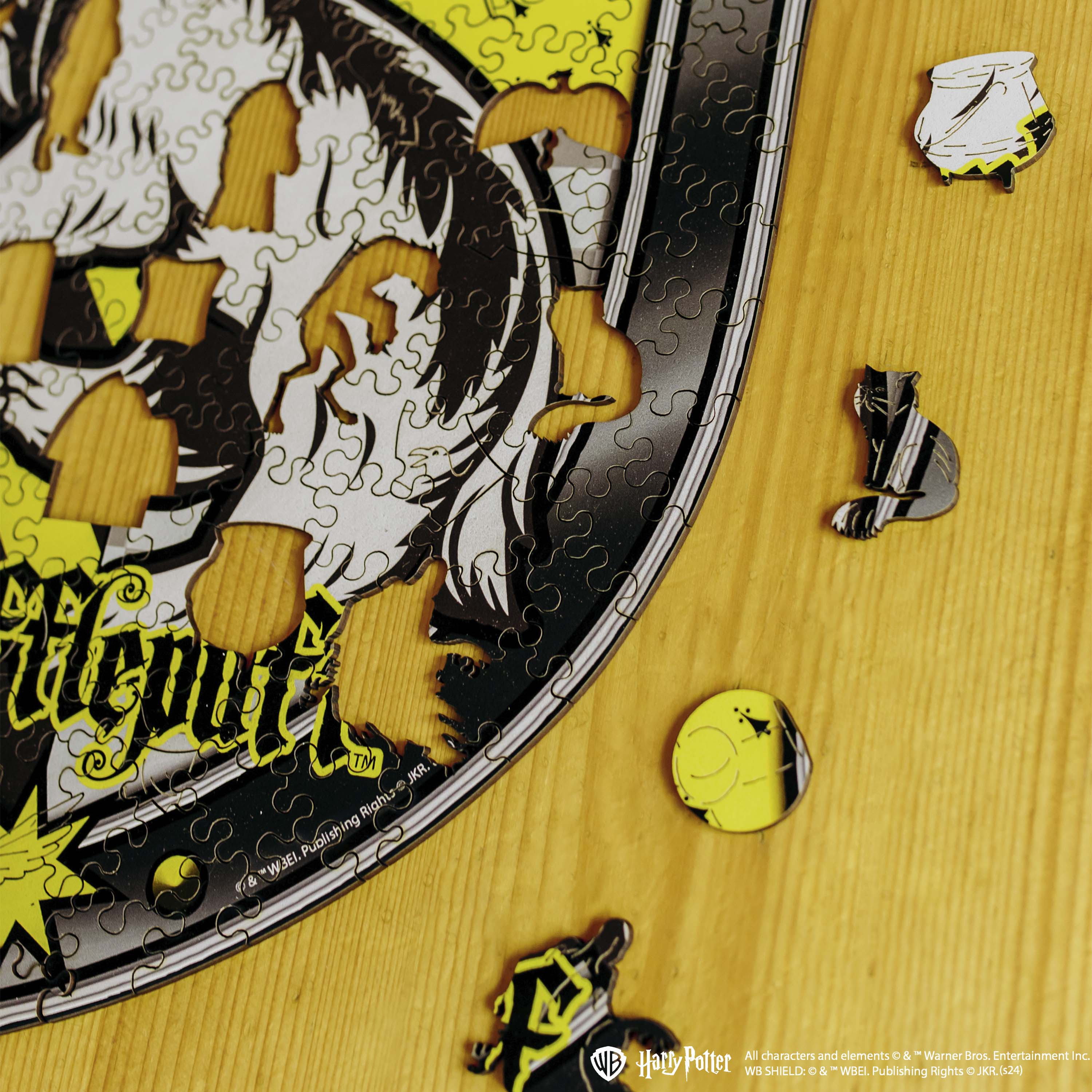 Wooden jigsaw puzzle Harry Potter Hufflepuff™