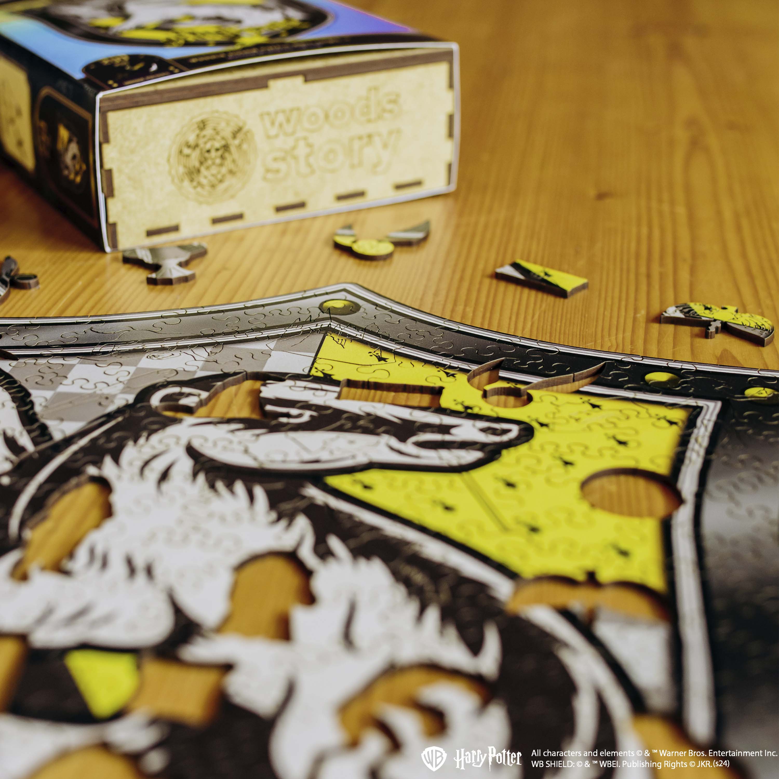 Wooden jigsaw puzzle Harry Potter Hufflepuff™
