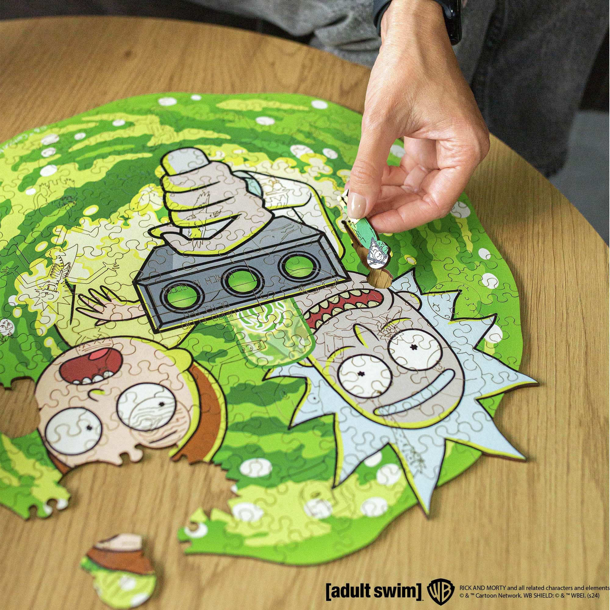 Wooden jigsaw maze puzzle Rick&Morty™ Portal