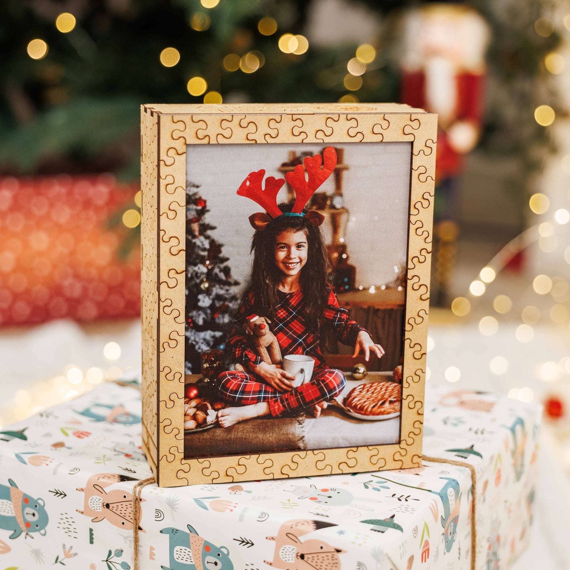 Christmas Memories Wooden Puzzle - Woods Story