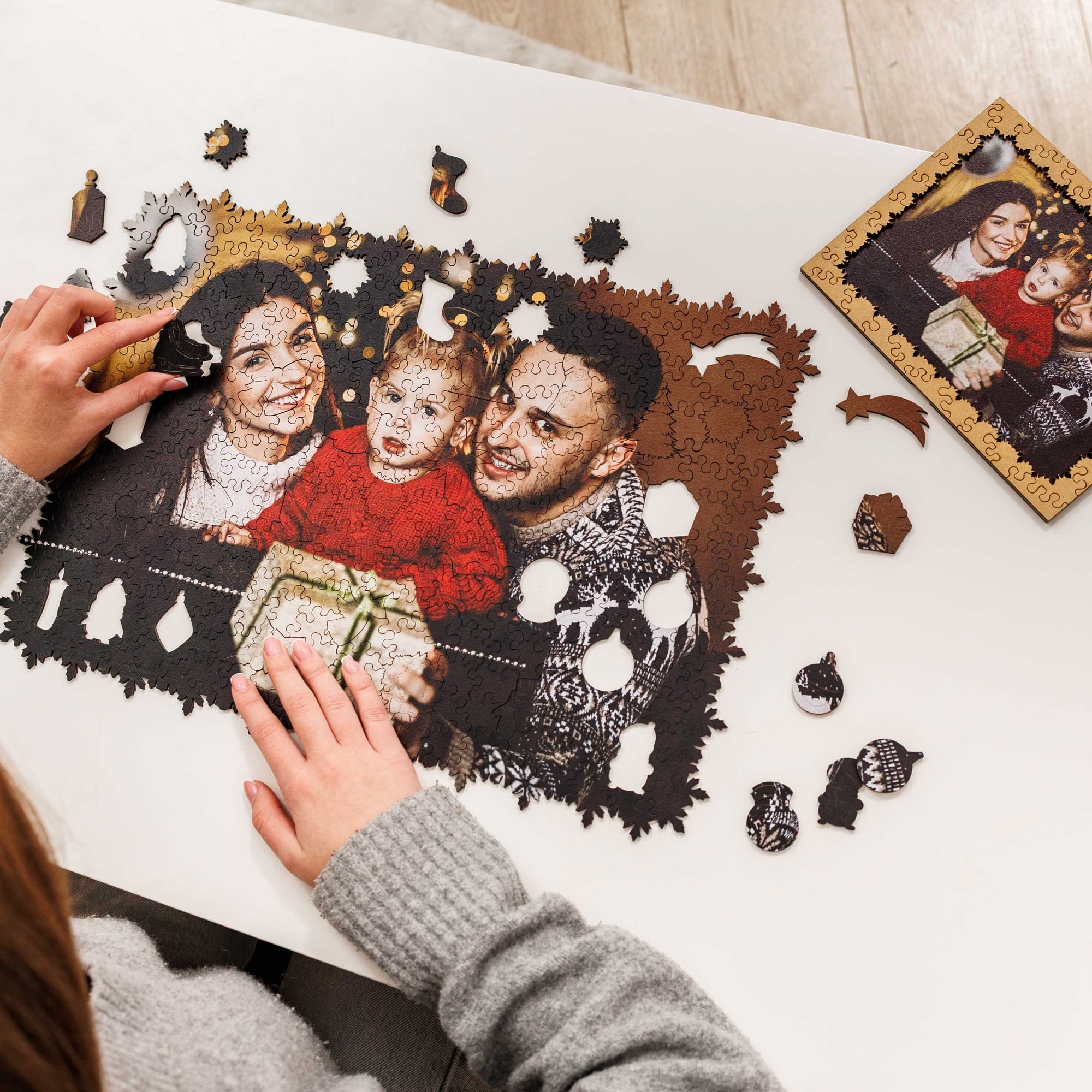 Christmas Memories Wooden Puzzle - Woods Story