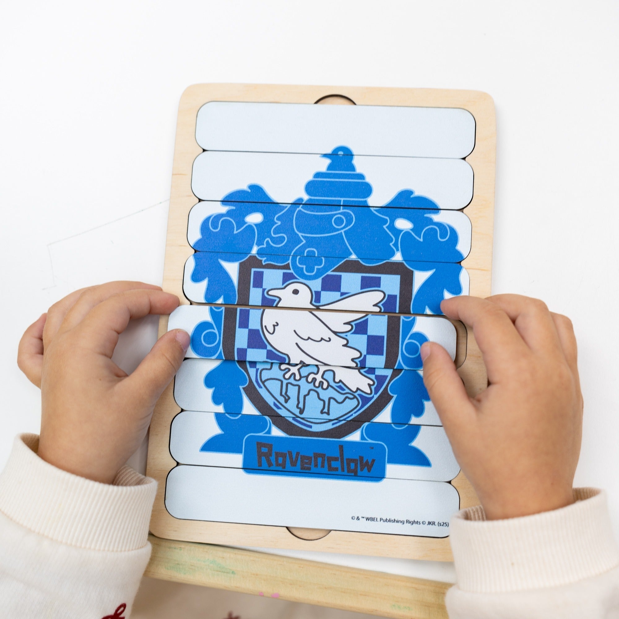 Montessori Wooden Puzzles Harry Potter - Hufflepuff Crest - Woods Story