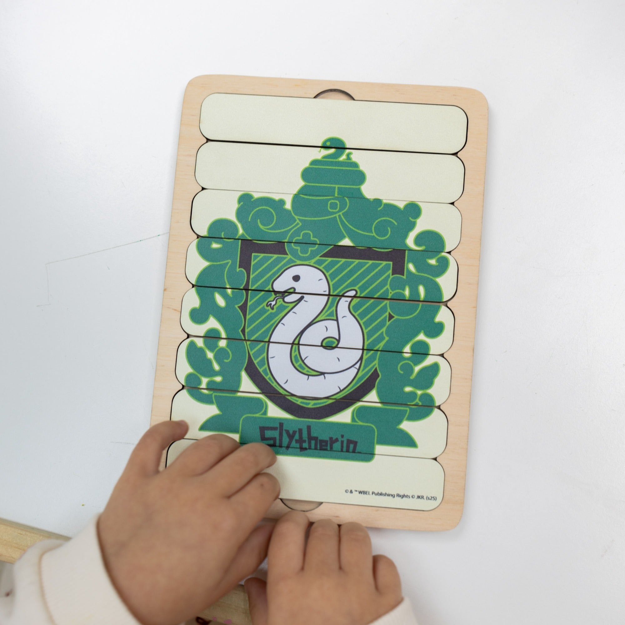 Montessori Wooden Puzzles Harry Potter - Slytherin Crest - Woods Story