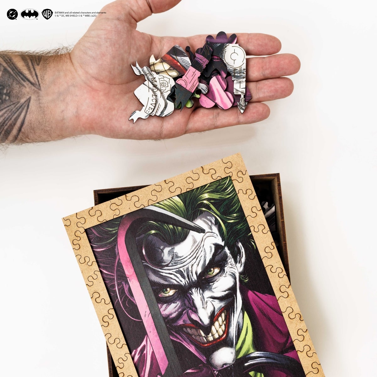 Figured Wooden Puzzle Batman™ - Joker: Smile of Chaos