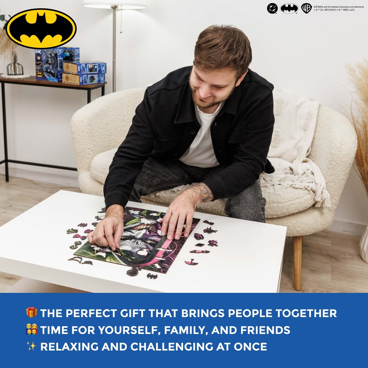 Figured Wooden Puzzle Batman™ - Joker: Smile of Chaos