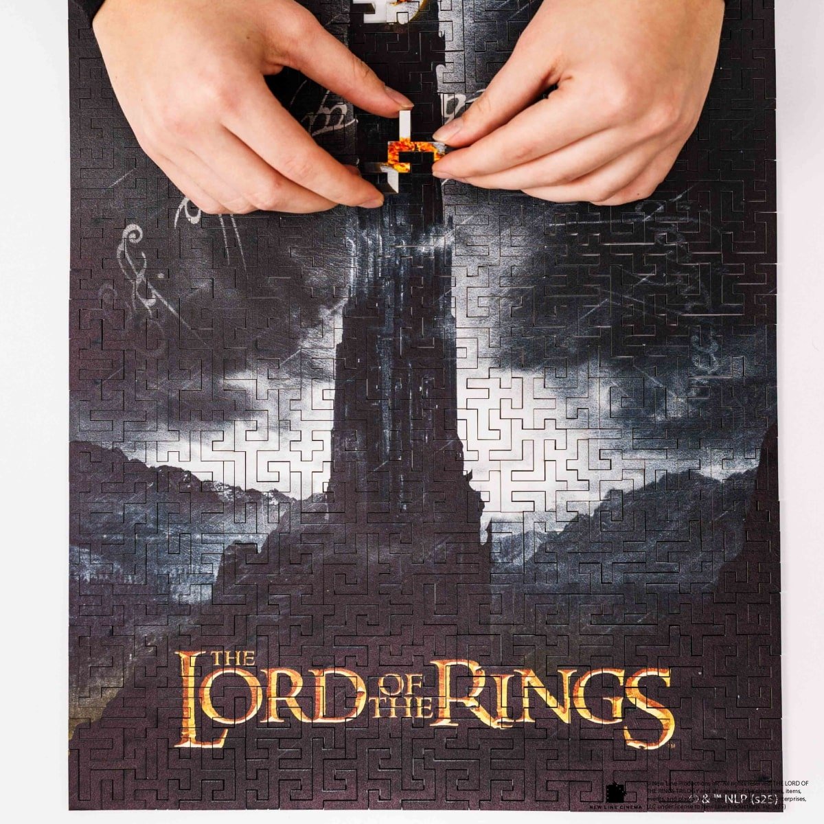 The Lord of the Rings™ Wooden Puzzle - The Dark Tower of Barad - Dûr - Woods Story