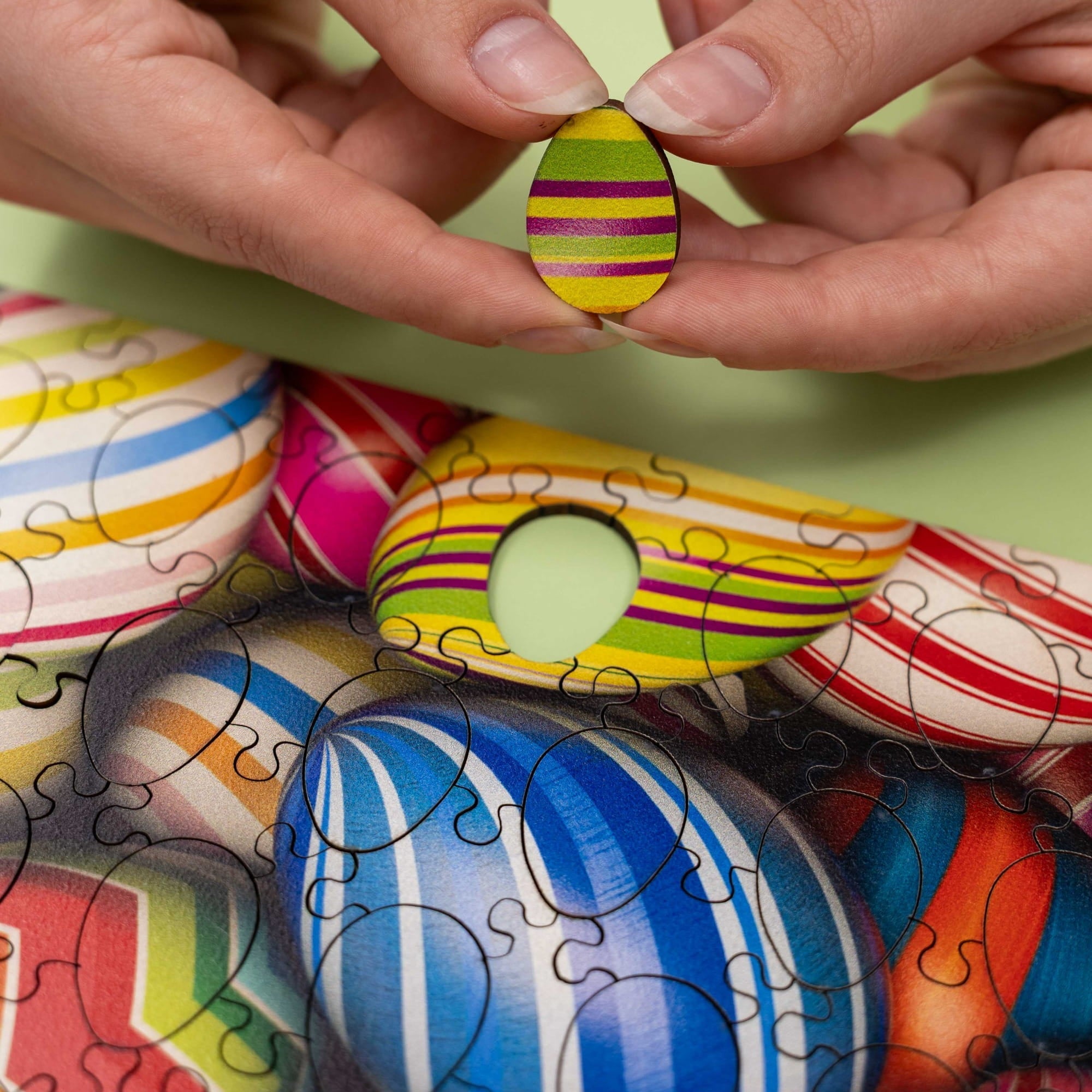 Wooden Easter Puzzle - Pastel Easter Eggs - Woods Story