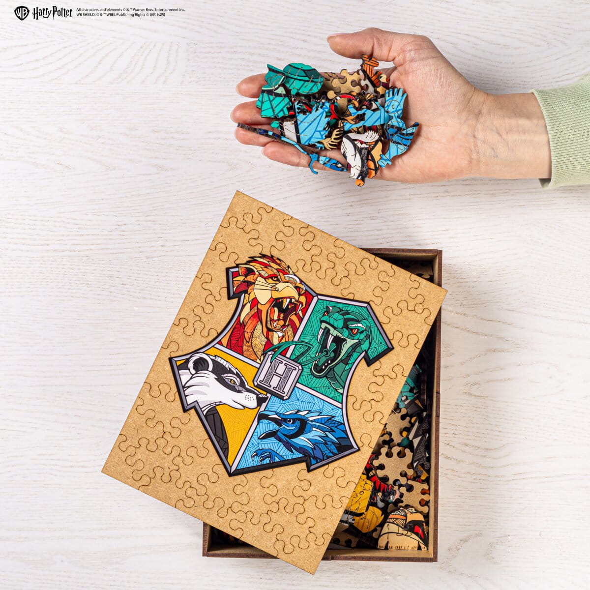Wooden jigsaw classic puzzle Harry Potter Hogwarts™ (Colorful) - Woods Story