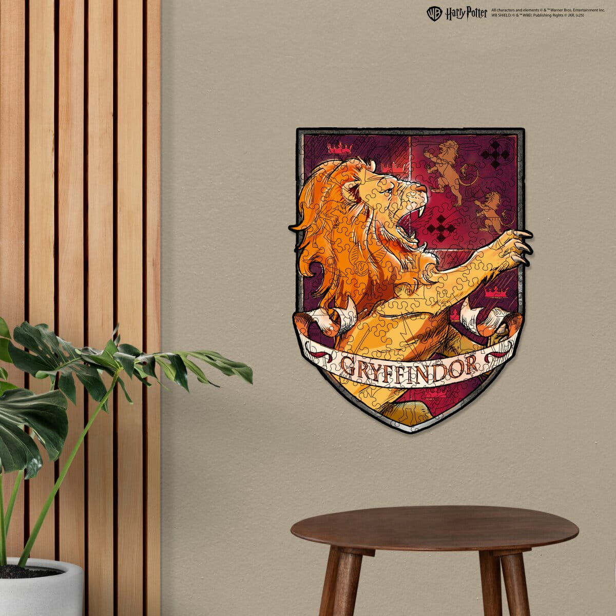 Wooden jigsaw puzzle Harry Potter Gryffindor™ Crest - Woods Story