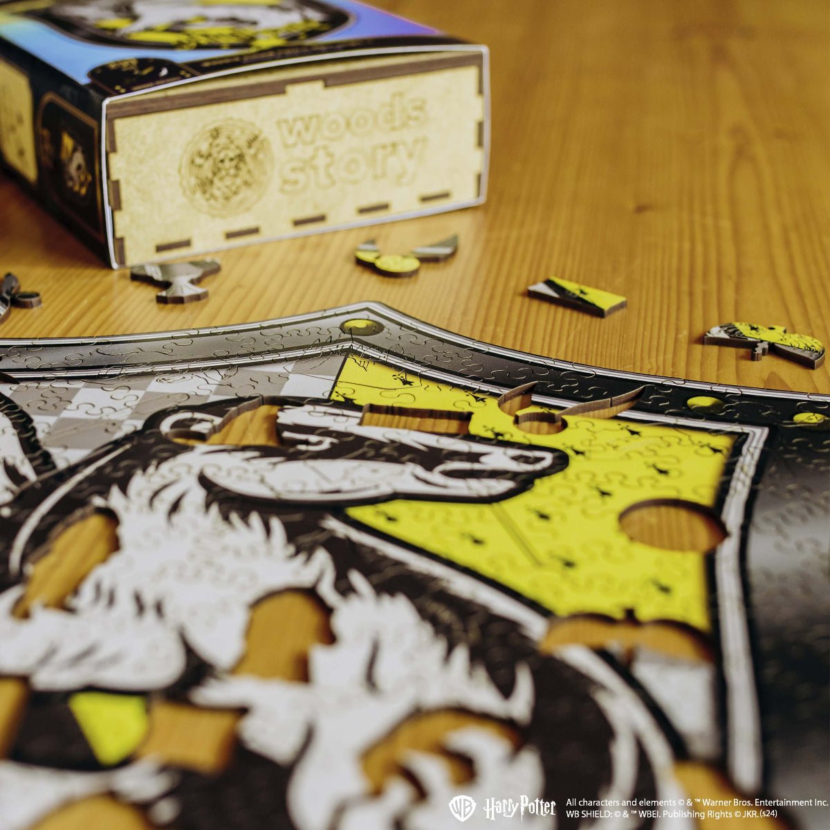 Wooden jigsaw puzzle Harry Potter Hufflepuff™ - Woods Story