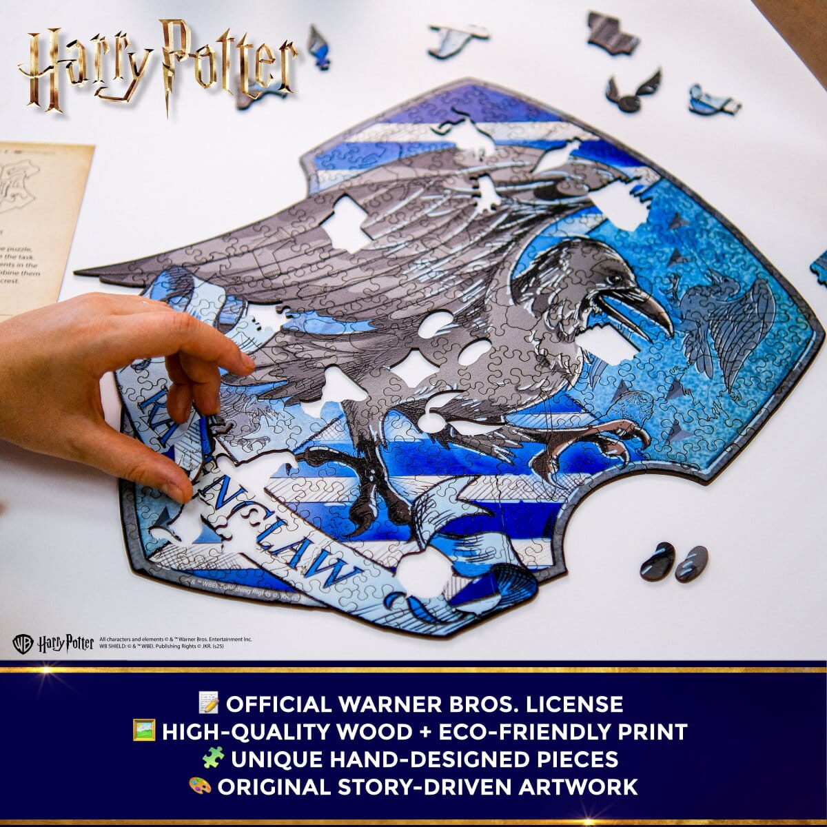 Wooden jigsaw puzzle Harry Potter Ravenclaw™ Crest - Woods Story