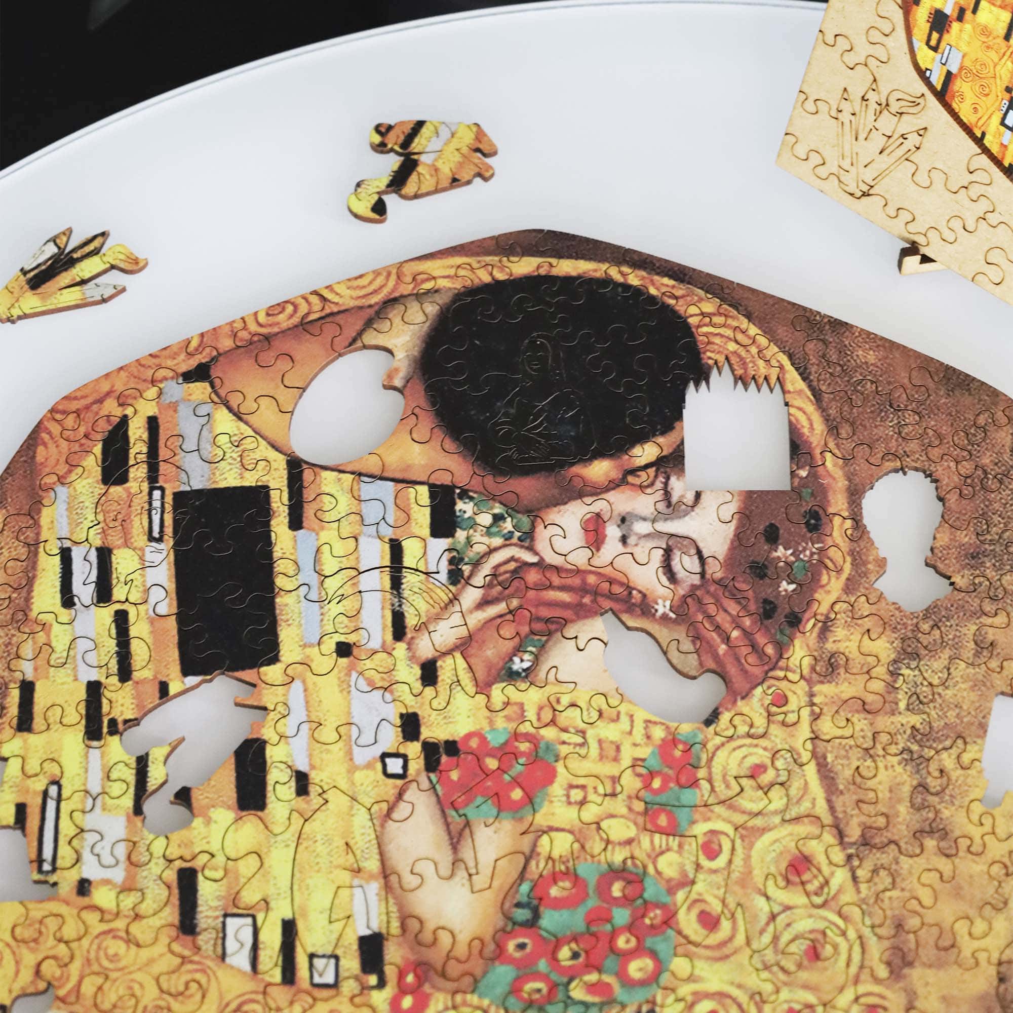 Wooden Jigsaw Puzzle The Kiss (Gustav Klimt) - Woods Story