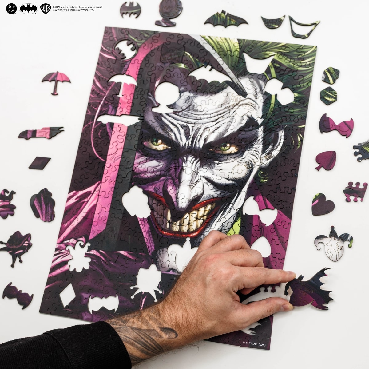 Figured Wooden Puzzle Batman™ - Joker: Smile of Chaos