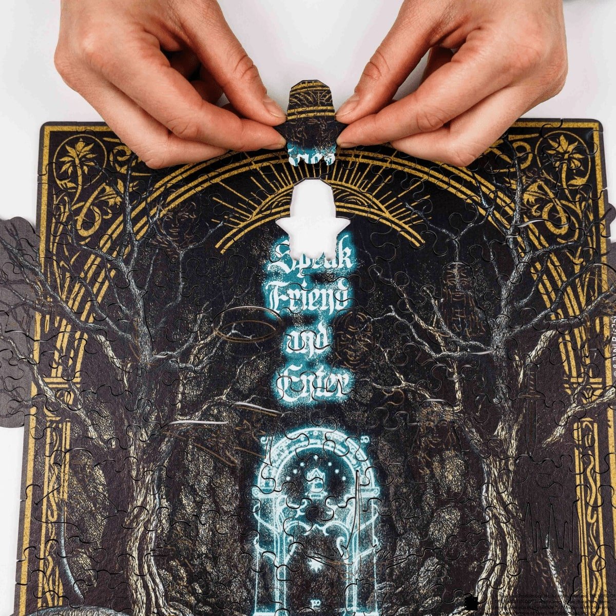 The Lord of the Rings™ Wooden Puzzle - The Gates of Moria - Woods Story