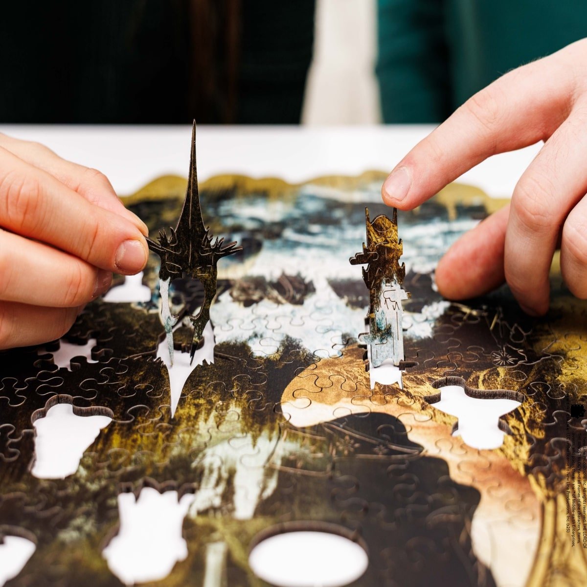 The Lord of the Rings™ Wooden Puzzle - The Nazgûl Chase - Woods Story