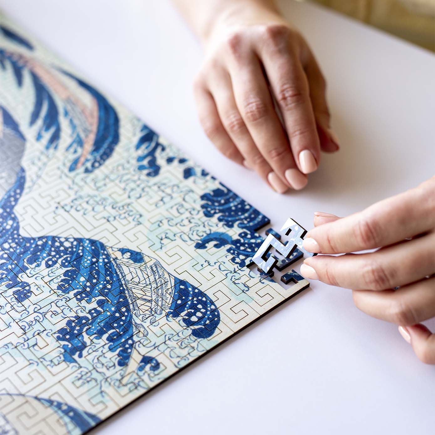 Wooden jigsaw maze puzzle The Great Wave Off Kanagawa (Hokusai) - Woods Story