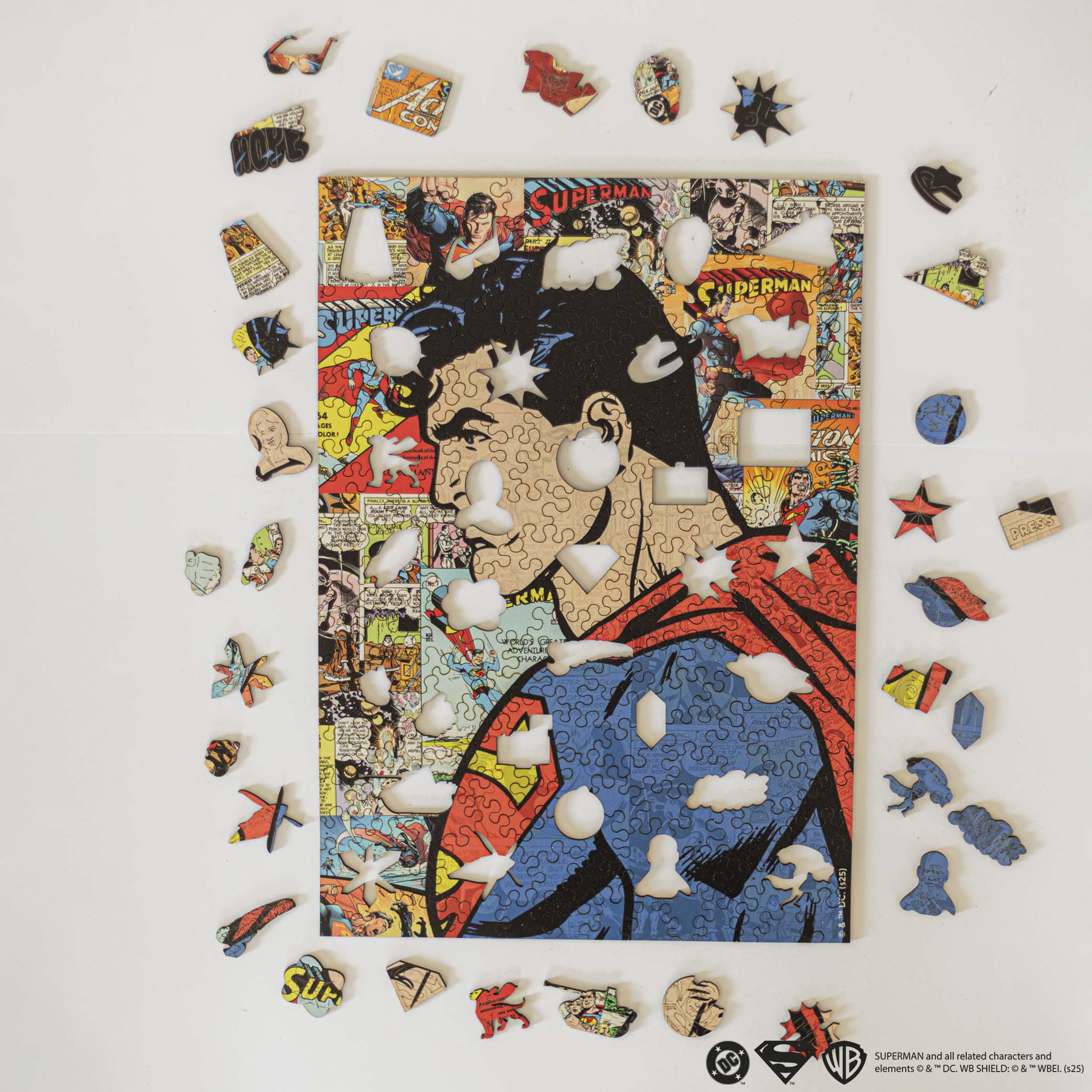 Wooden jigsaw puzzle DC Superman™ – Comic Icon - Woods Story