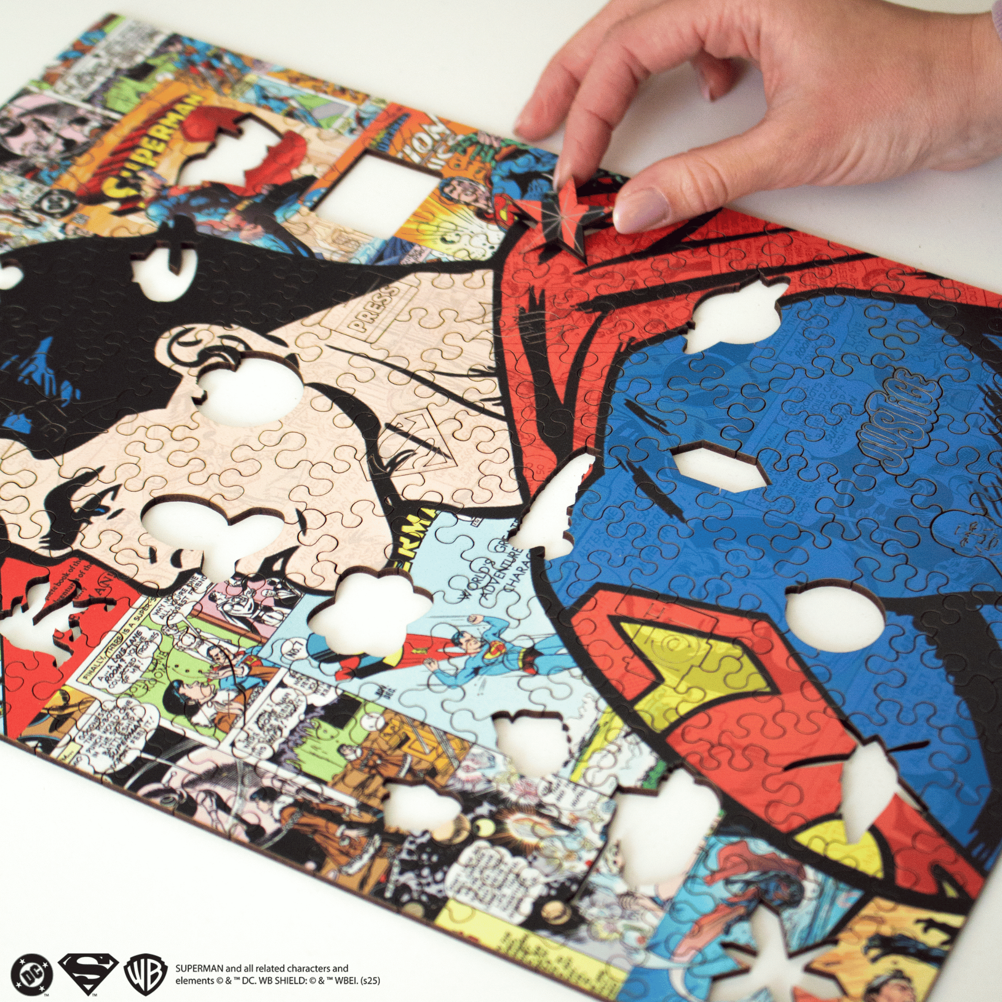 Wooden jigsaw puzzle DC Superman™ – Comic Icon - Woods Story