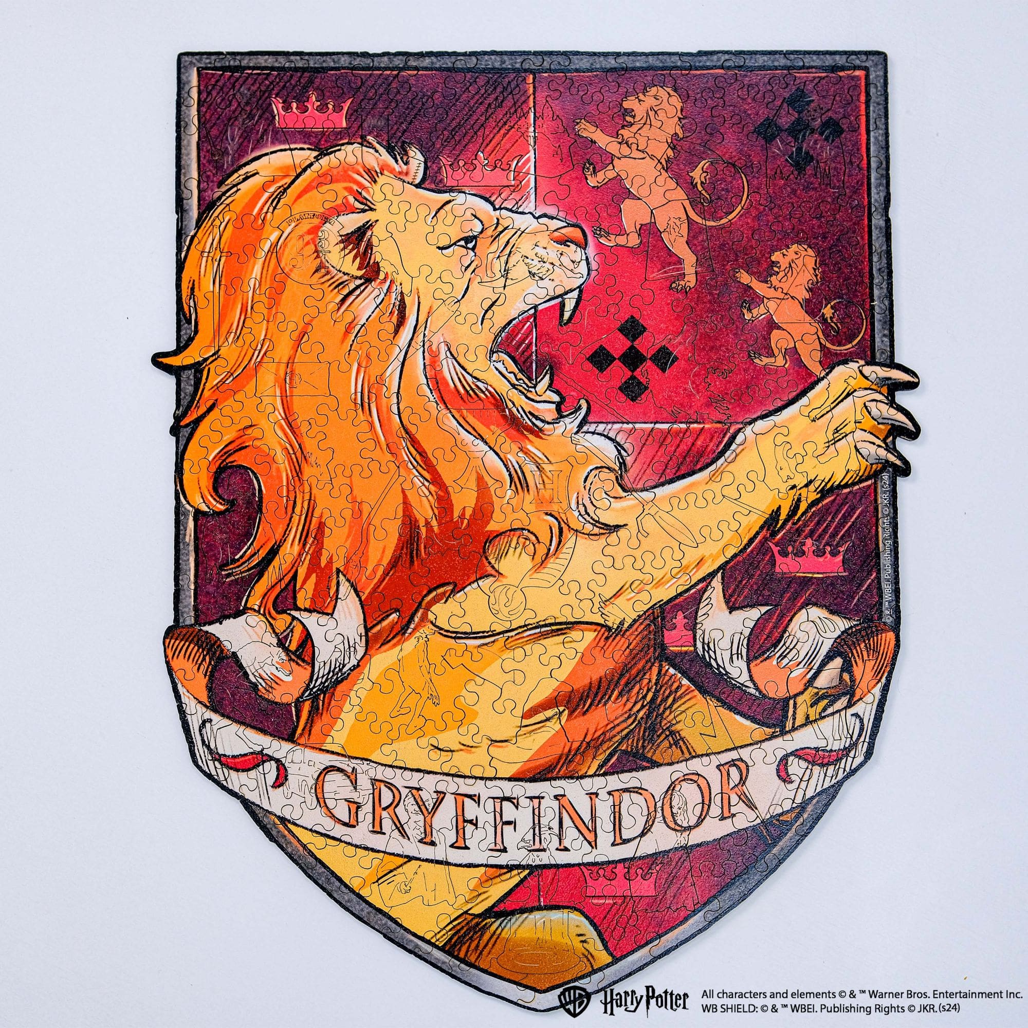 Wooden jigsaw puzzle Harry Potter Gryffindor™ Crest - Woods Story