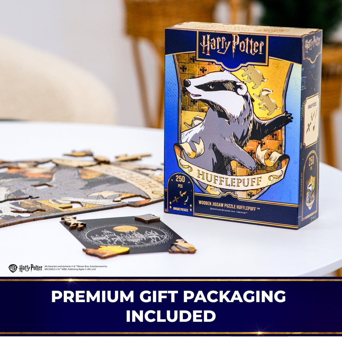 Wooden jigsaw puzzle Harry Potter Hufflepuff™ Crest - Woods Story