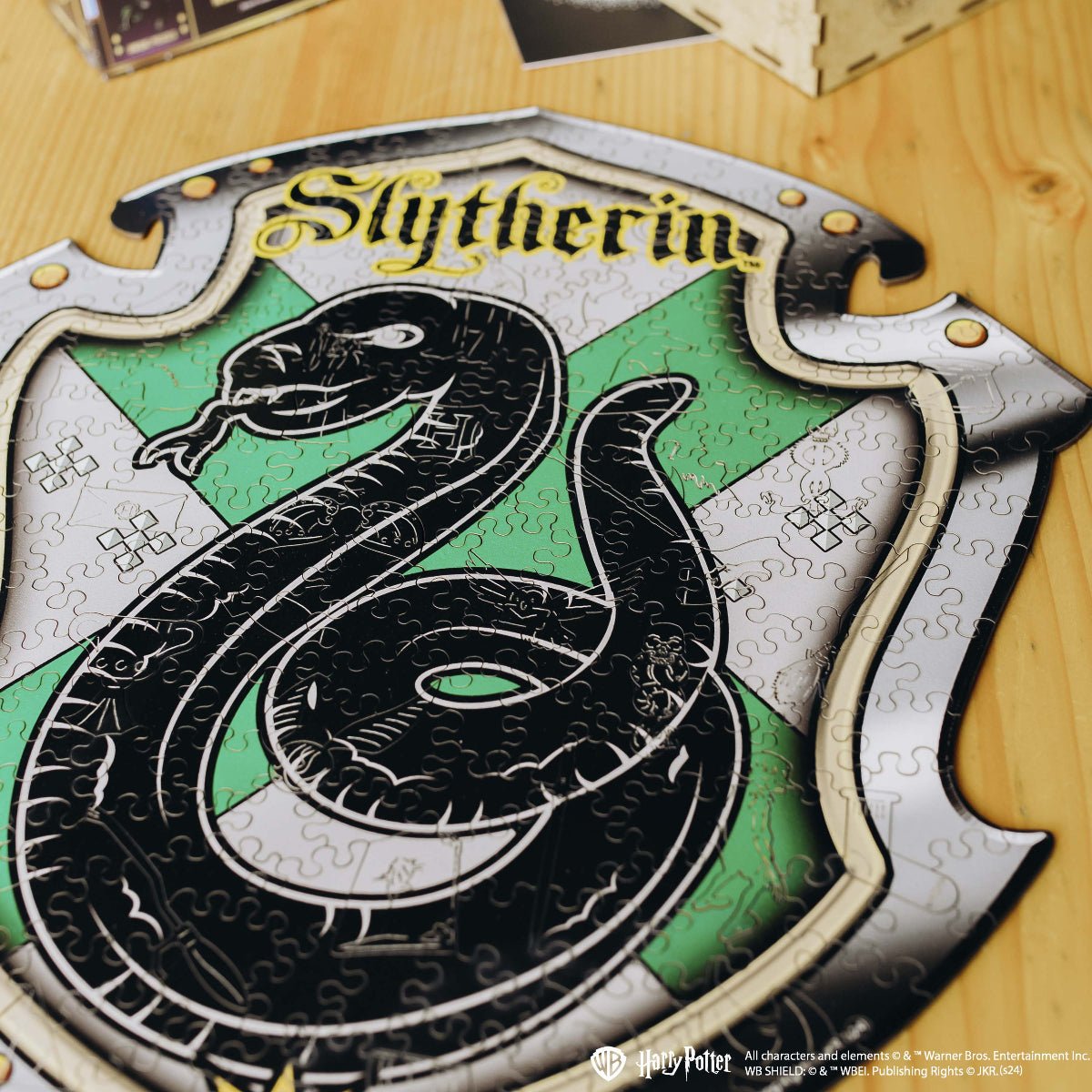 Wooden jigsaw puzzle Harry Potter Slytherin™ - Woods Story