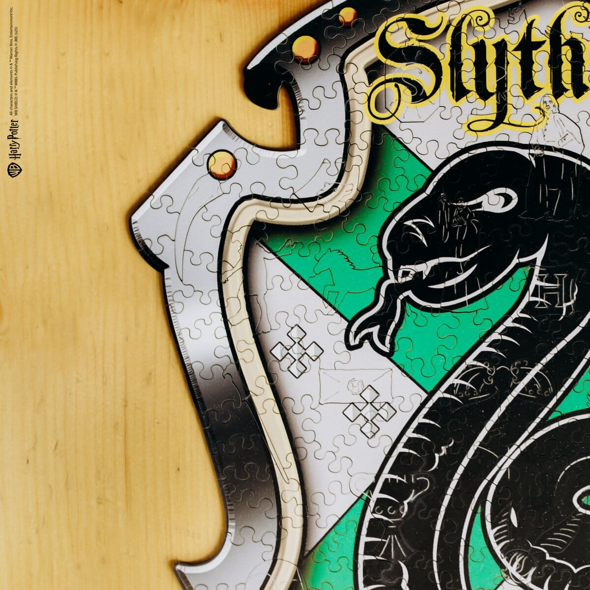 Wooden jigsaw puzzle Harry Potter Slytherin™ - Woods Story