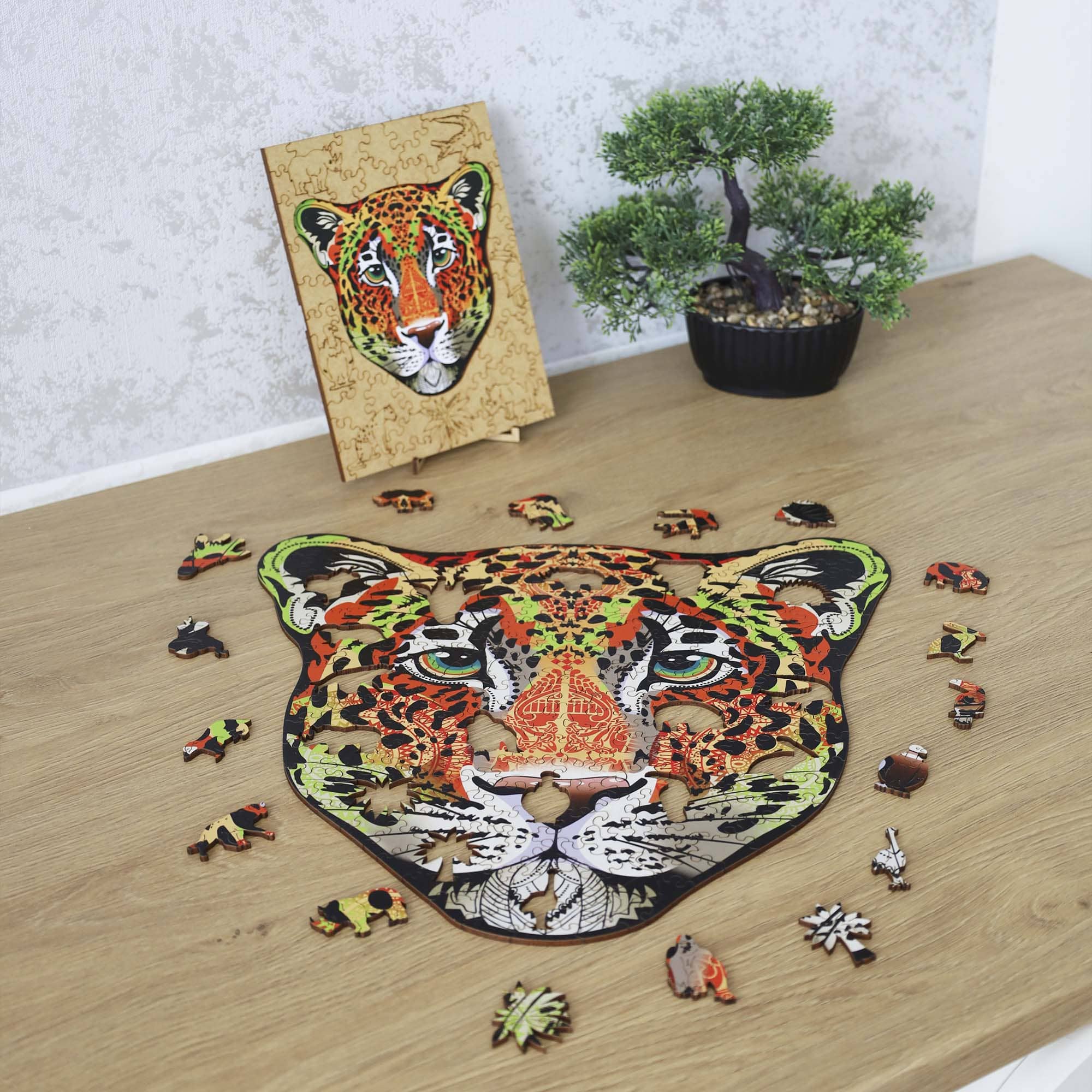 Wooden Jigsaw Puzzle Leopard - Woods Story